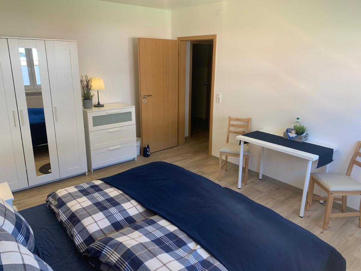 Ferienwohnung Wippsteert - 5 Sterne - Mit Balkon Und Pkw Stellplatz Emden Bagian luar foto