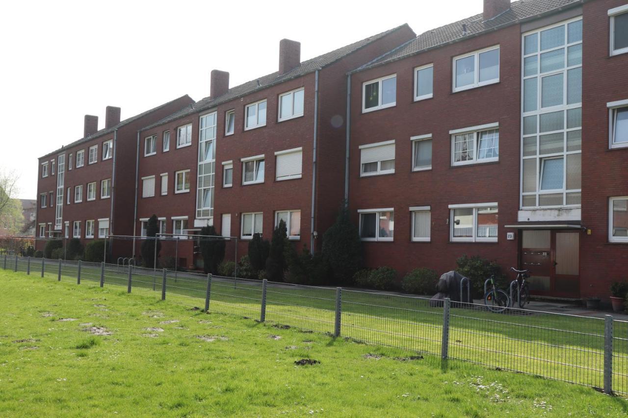 Ferienwohnung Wippsteert - 5 Sterne - Mit Balkon Und Pkw Stellplatz Emden Bagian luar foto